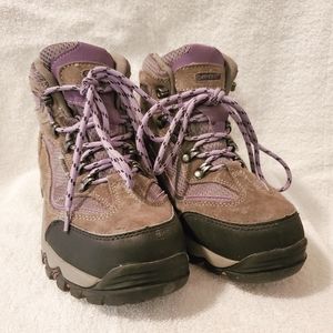 HI-TEC Hiking Boots Womens size 6.5